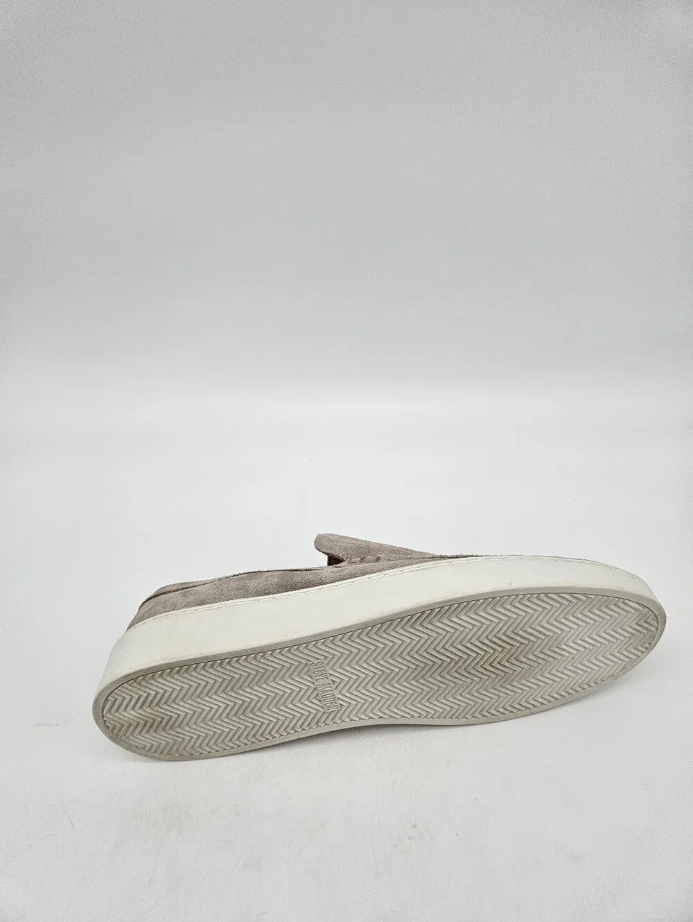 STEVE MADDEN GATLIN SLIP ON LOAFER TAN MENS SZ 9.5
